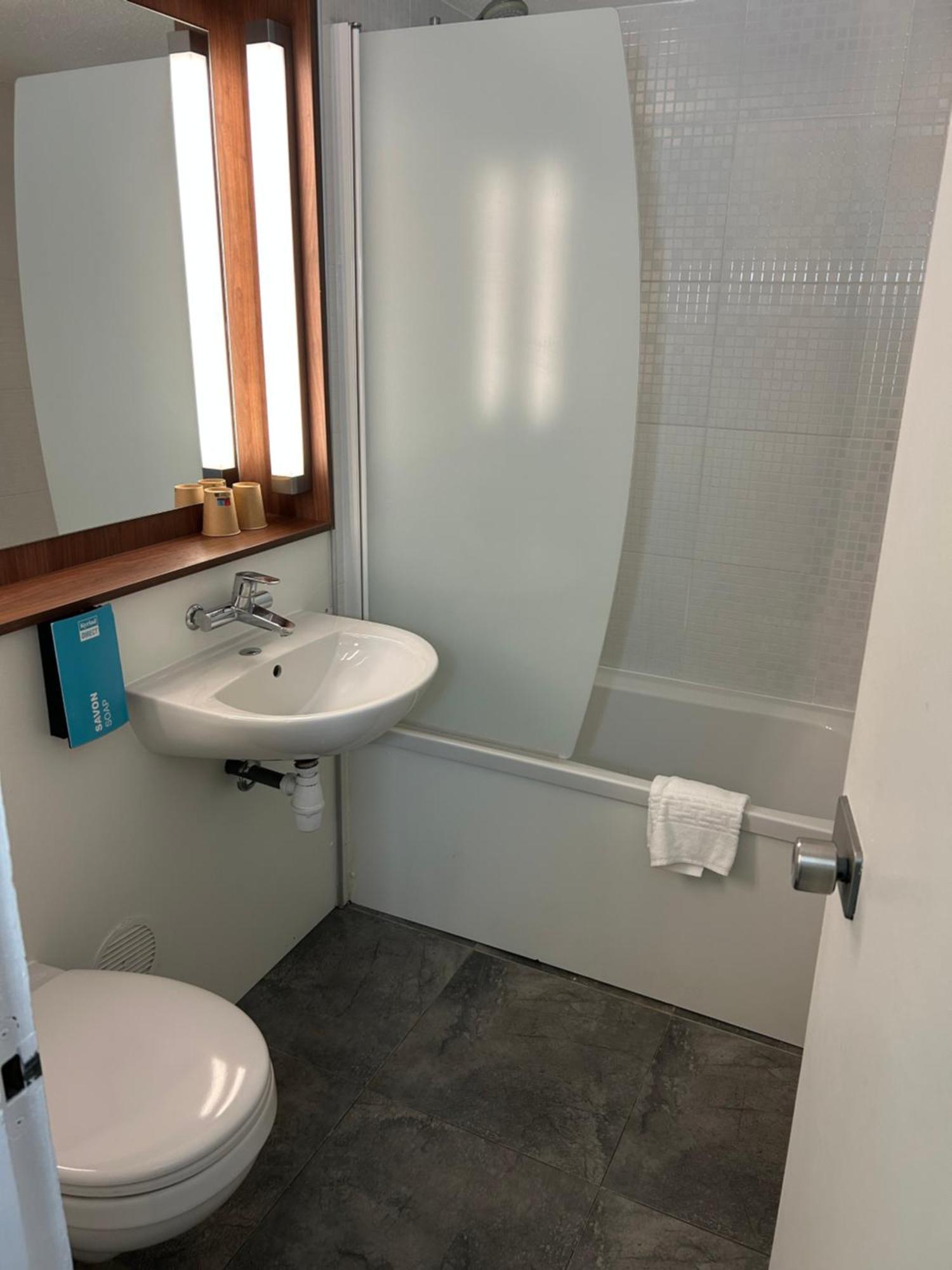 Kyriad Direct Metz Nord - Woippy Bagian luar foto