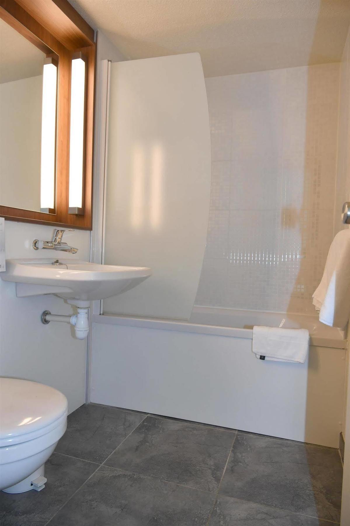 Kyriad Direct Metz Nord - Woippy Bagian luar foto